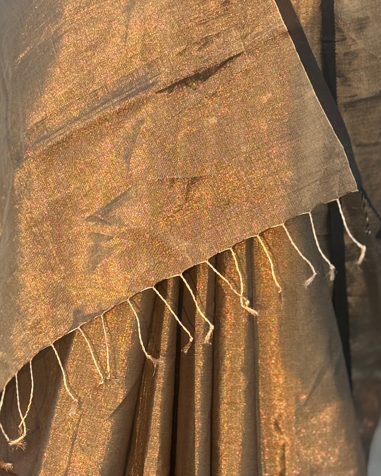 Ginni | Gold Maheshwari Silk Tissue Saree
