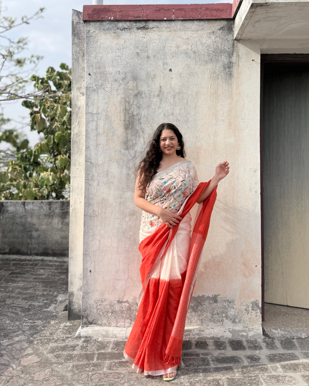 Campa | Embroidered Linen Saree