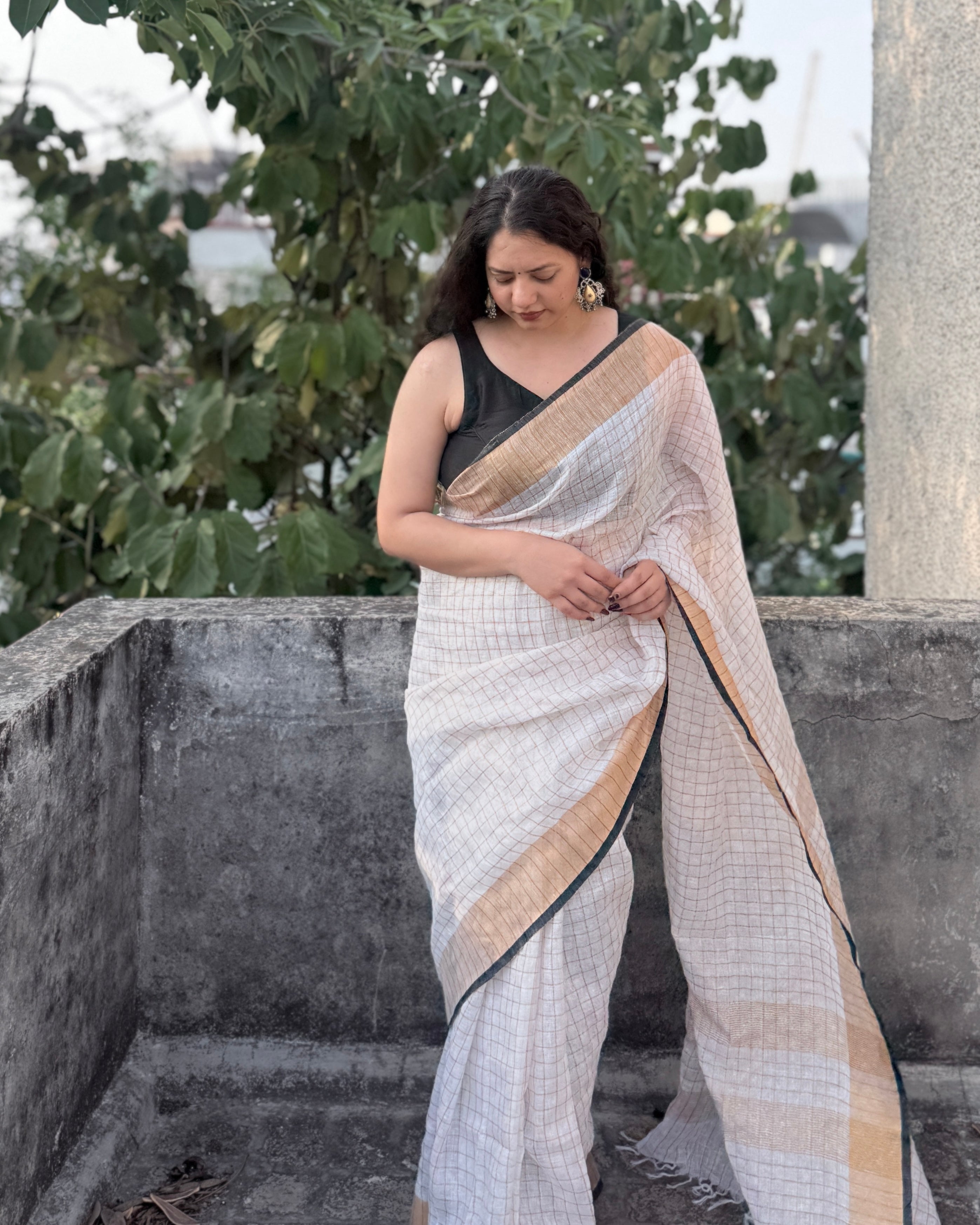 Taara | Linen Zari Checks Saree