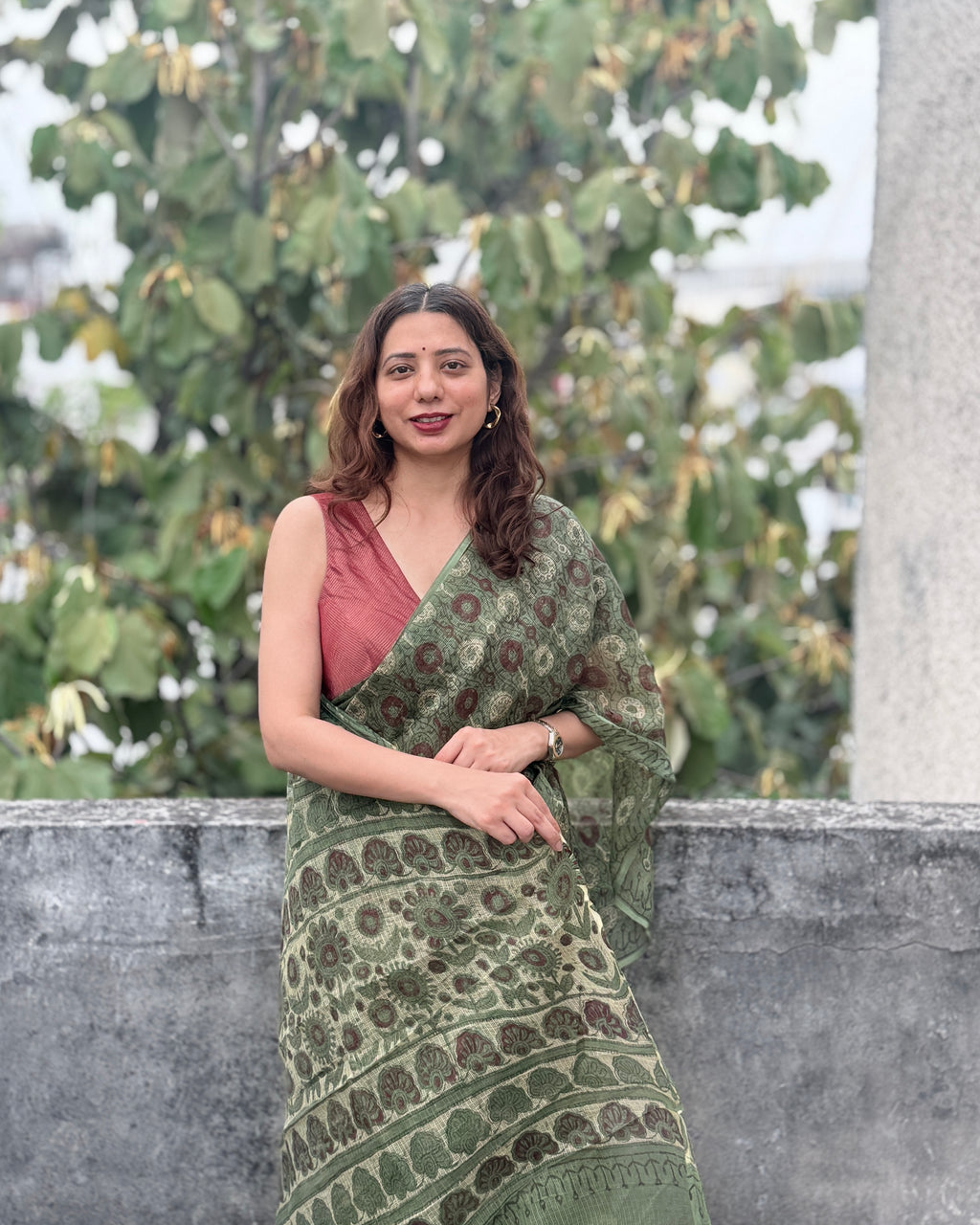 Donut | Olive green Kota Doria Saree