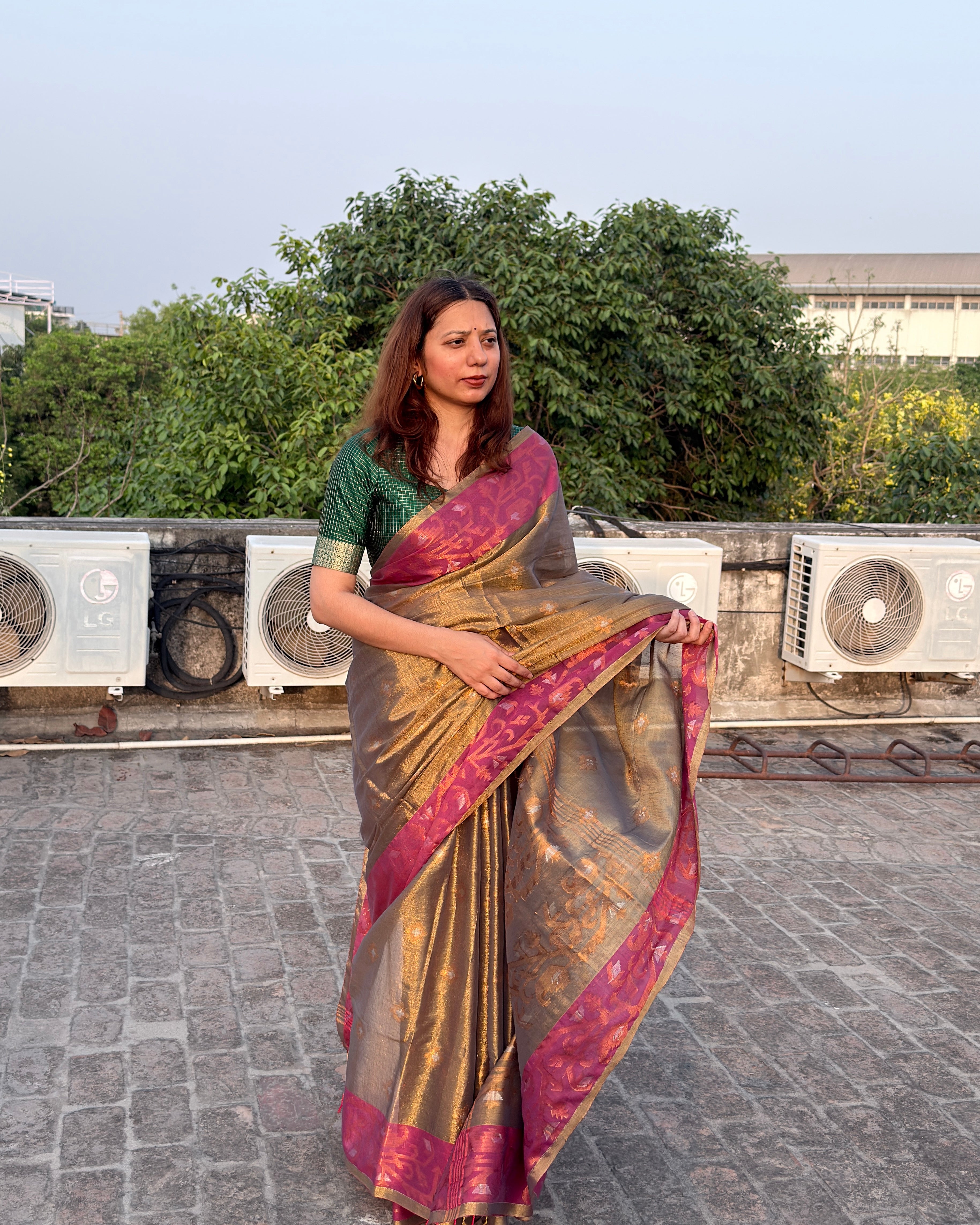 Kiran | Gold Jamdani Saree