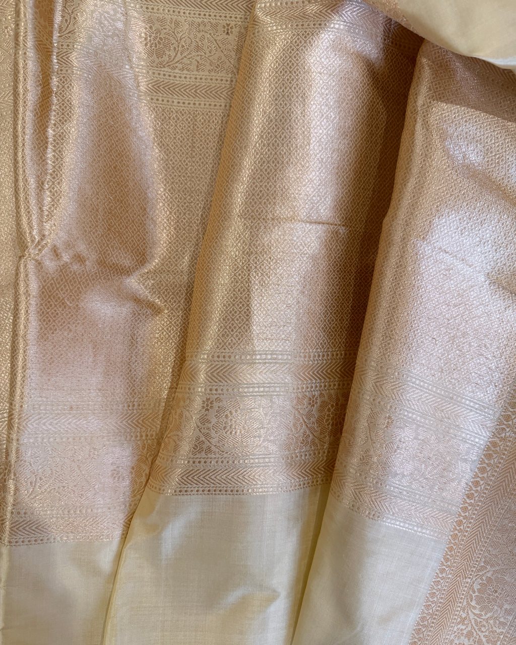 Mogra | Cream Handloom Banarasi Katan Silk Saree