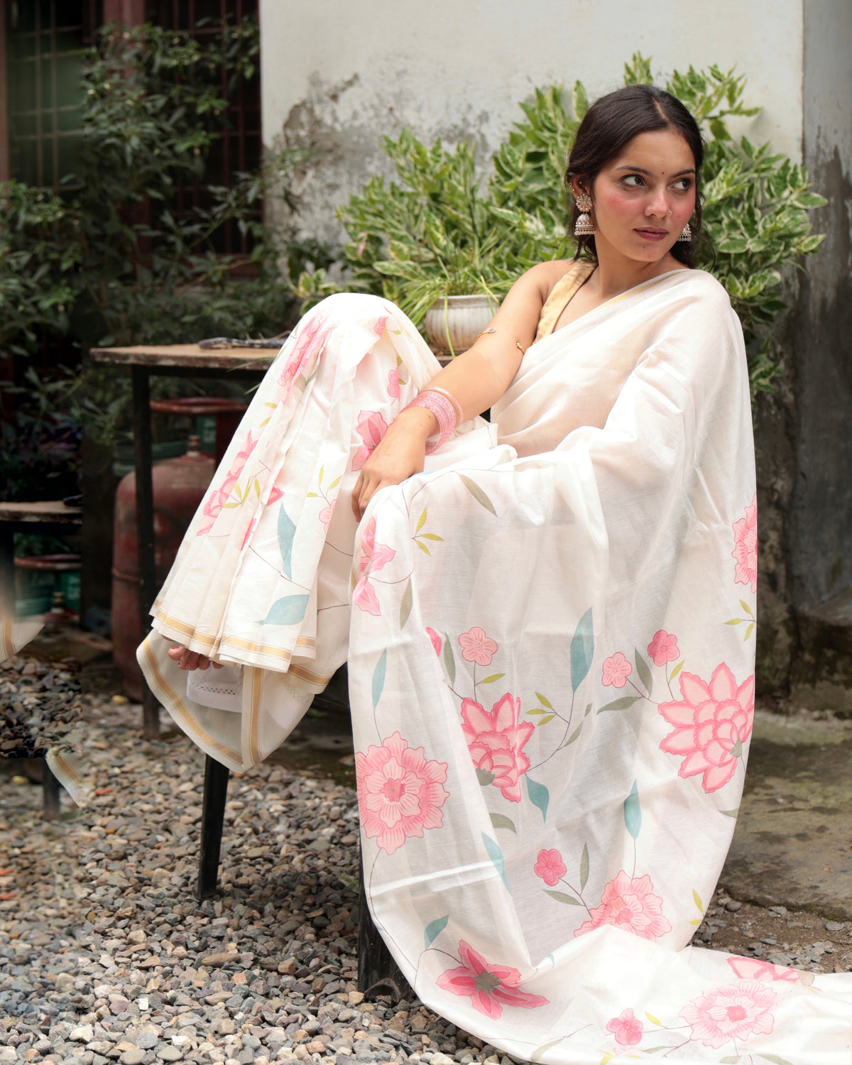 Dahlia | Maheshwari Handpainted Saree