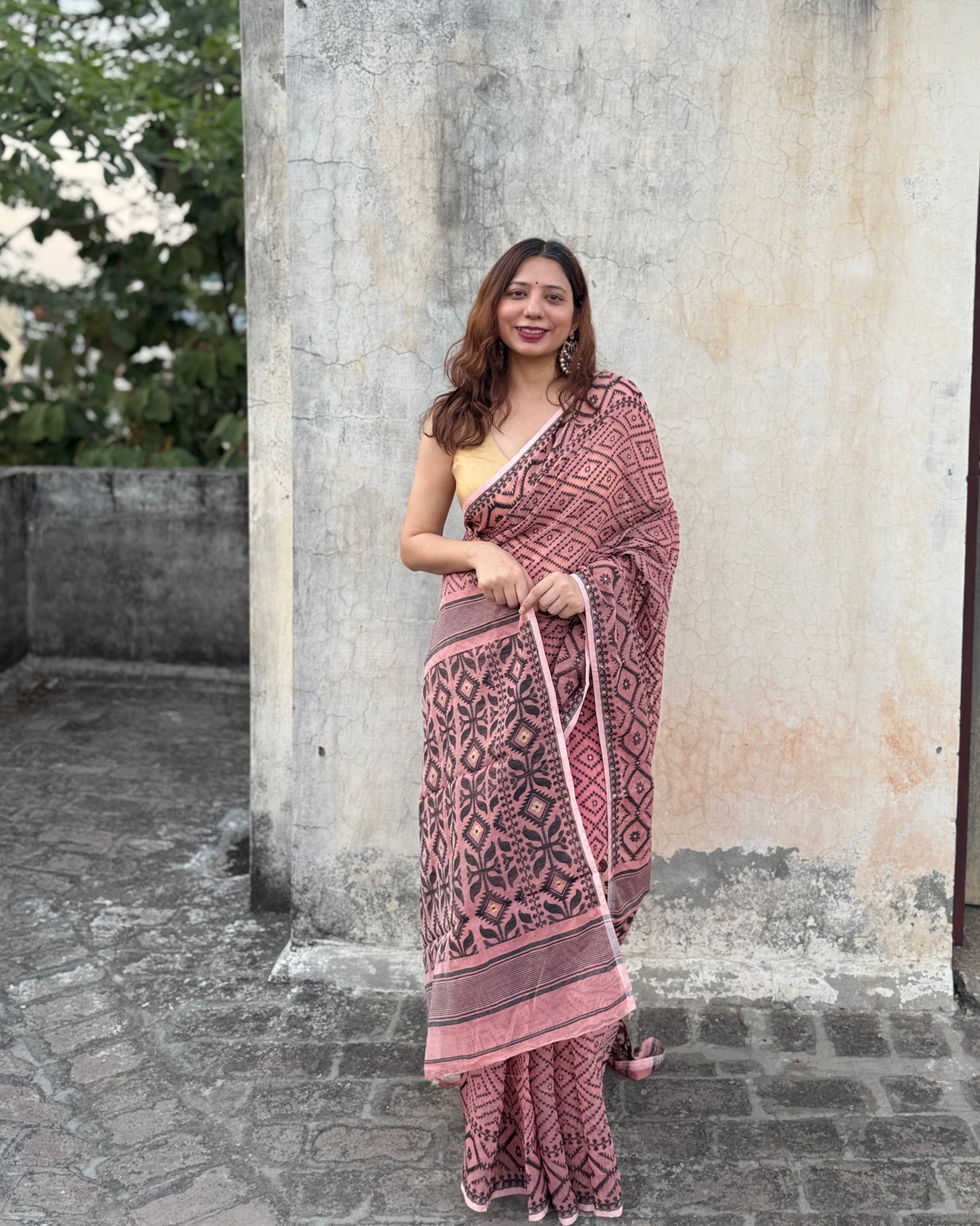 Itr | Rose Pink Jamdani Saree