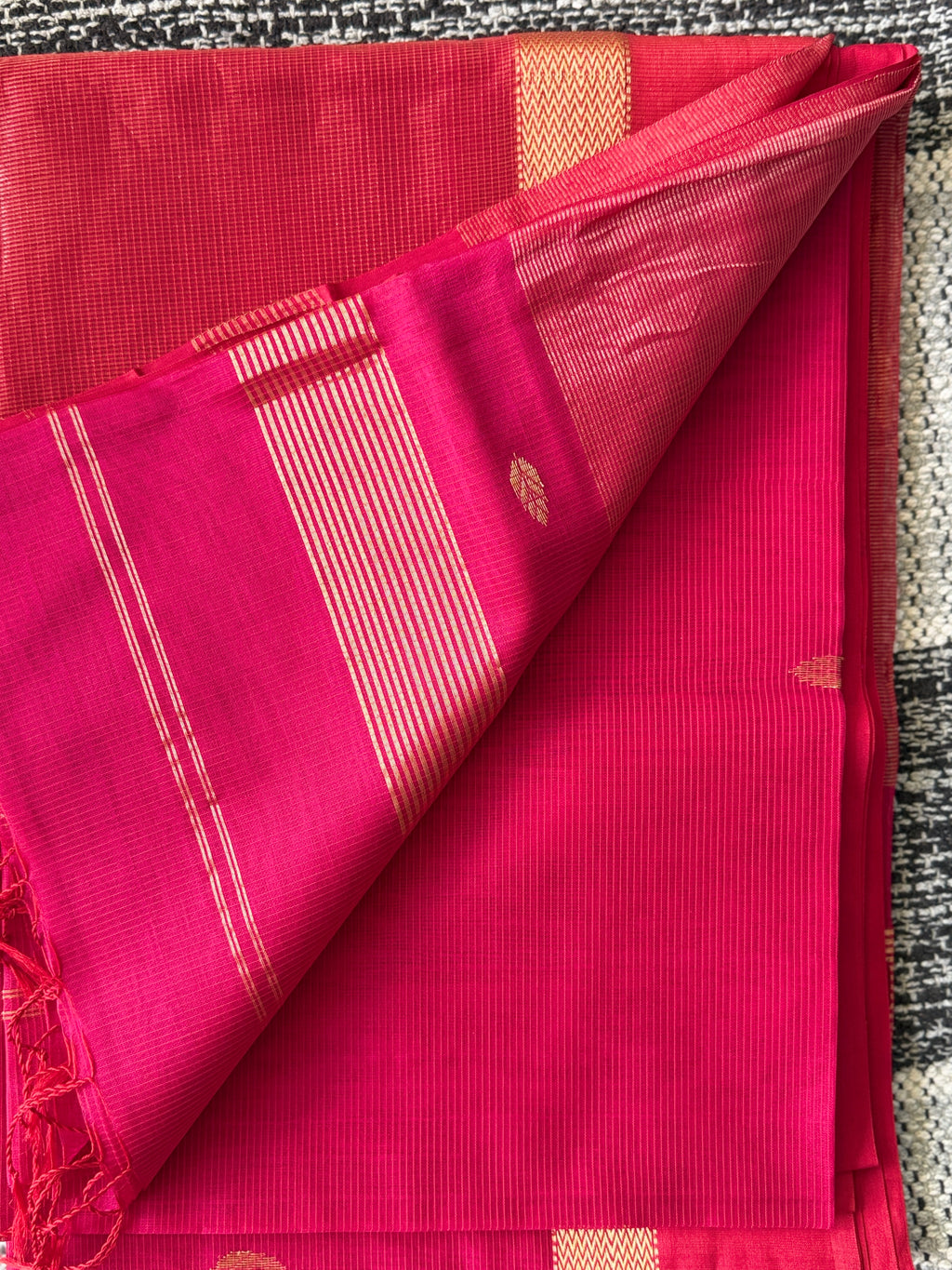 Aalta | Rani Pink Maheshwari Saree