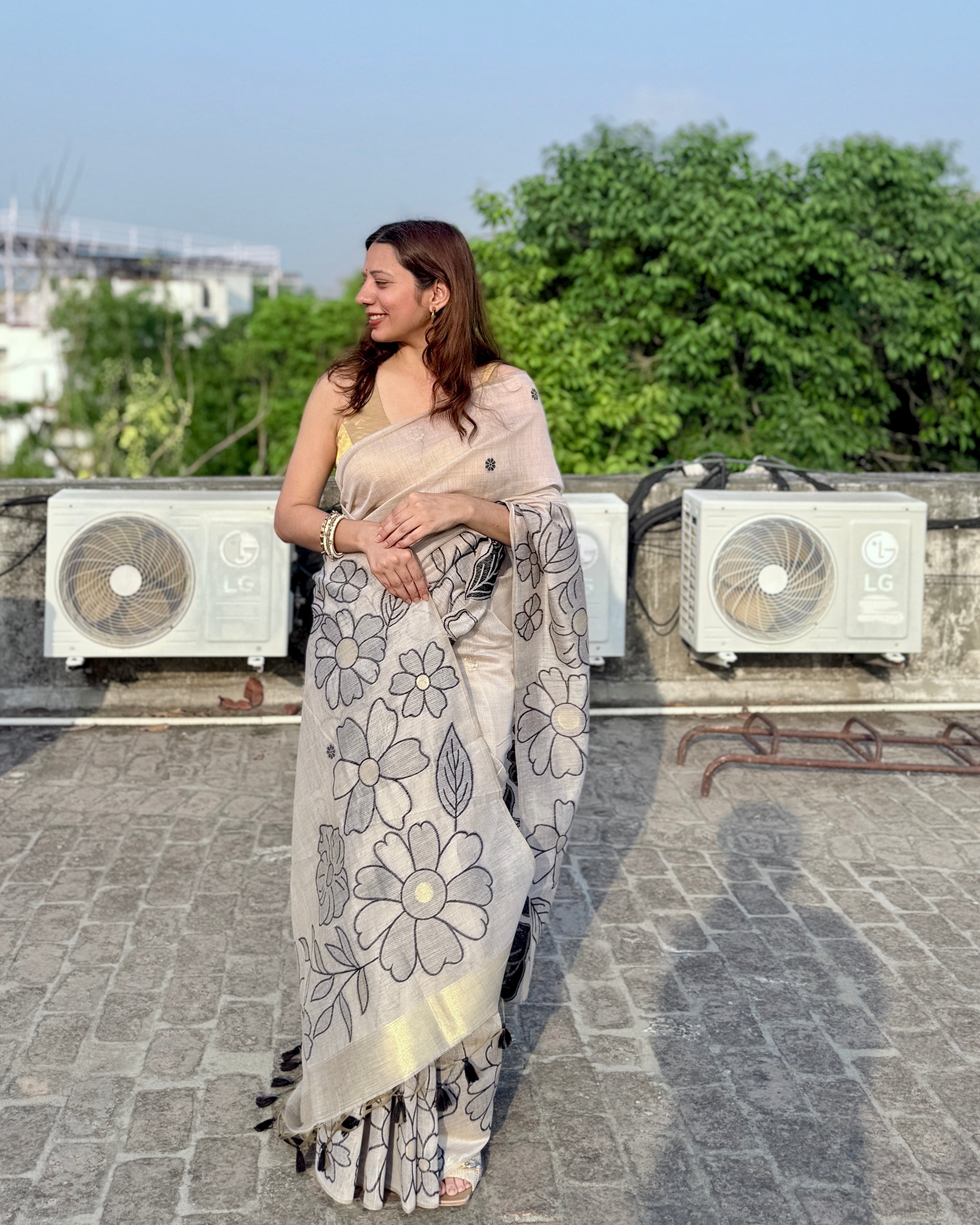 Chitra | Ivory Jamdani Saree