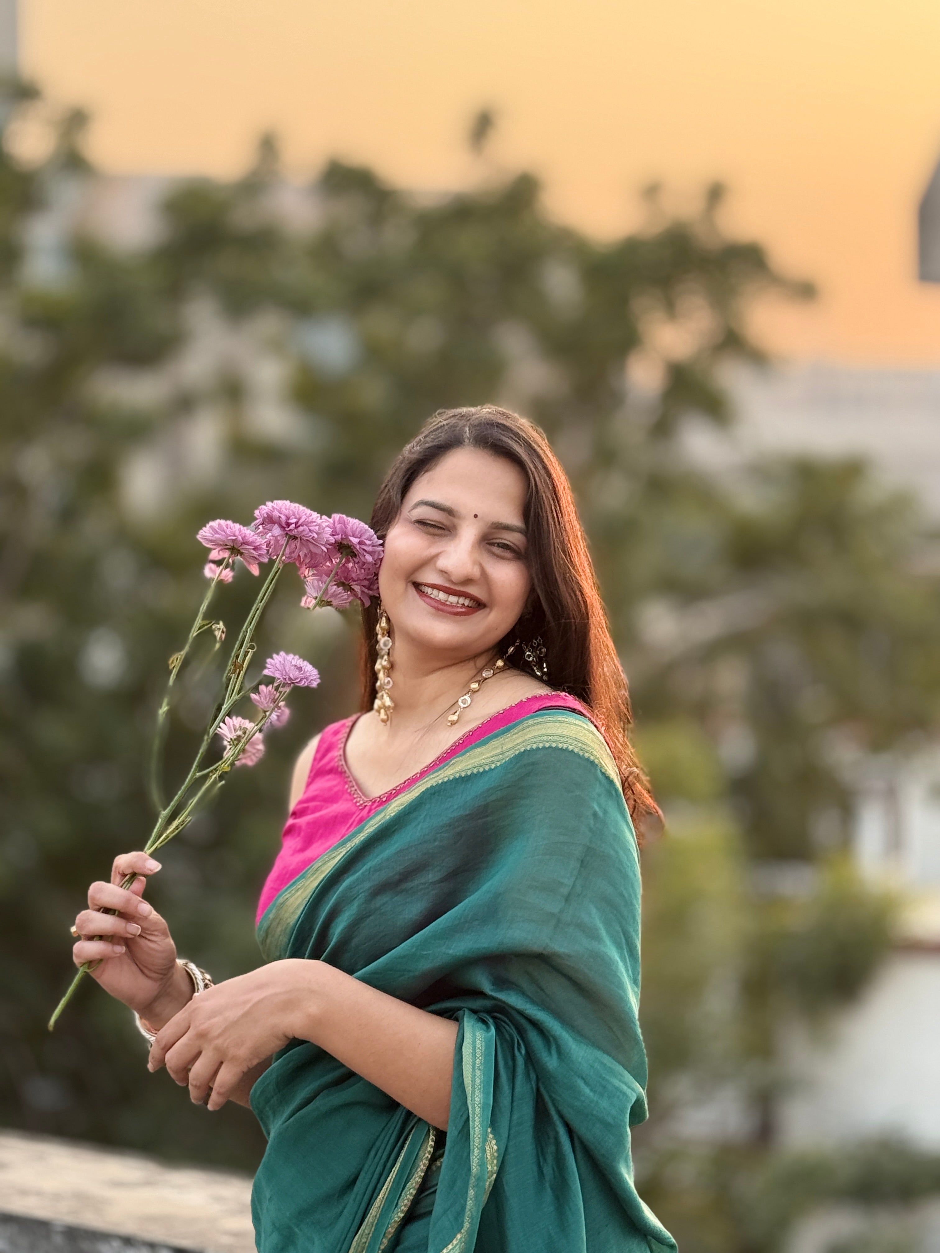 Nazaara | Emerald Green Cotton Silk Saree