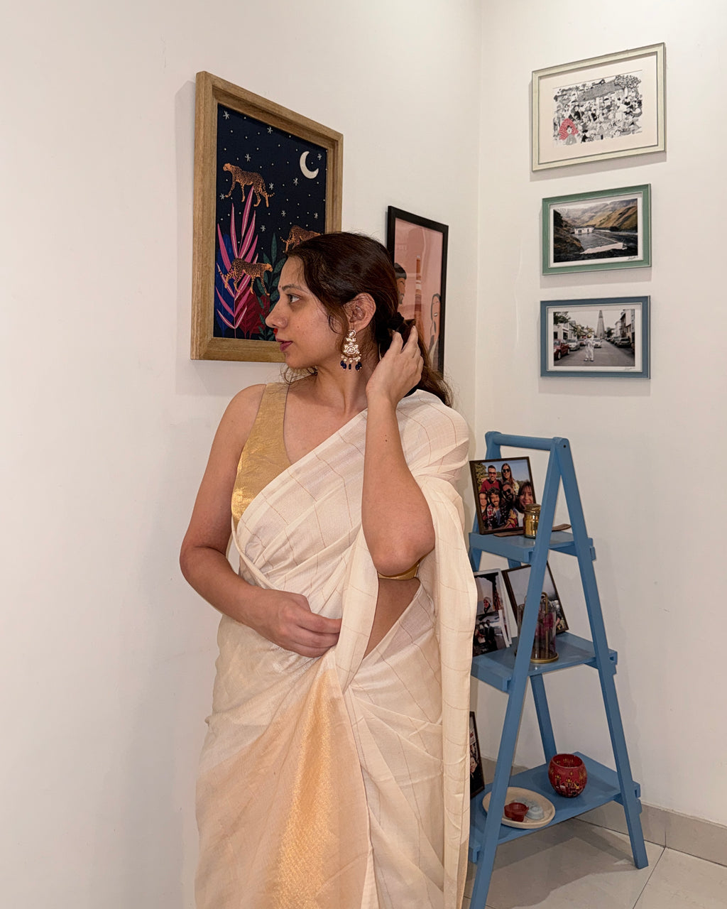 Nargis | White Twill Woven Maheshwari Saree