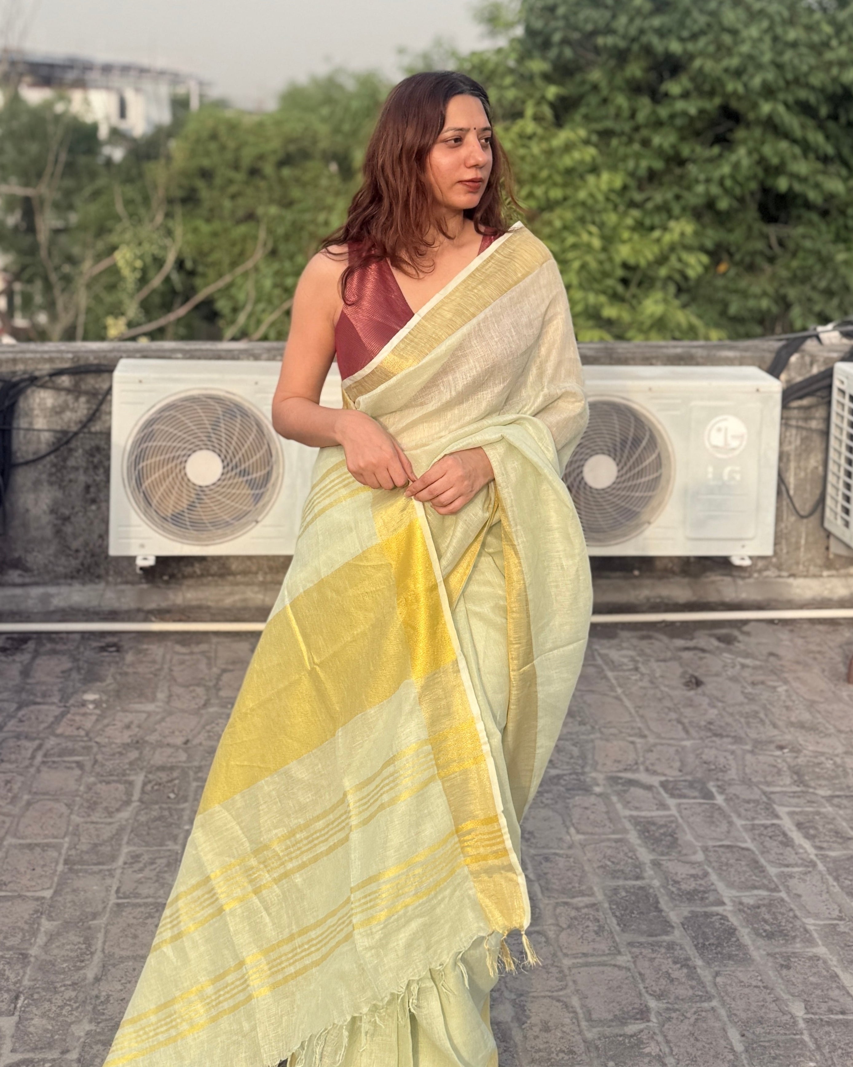 Sorbet | Green Linen Saree