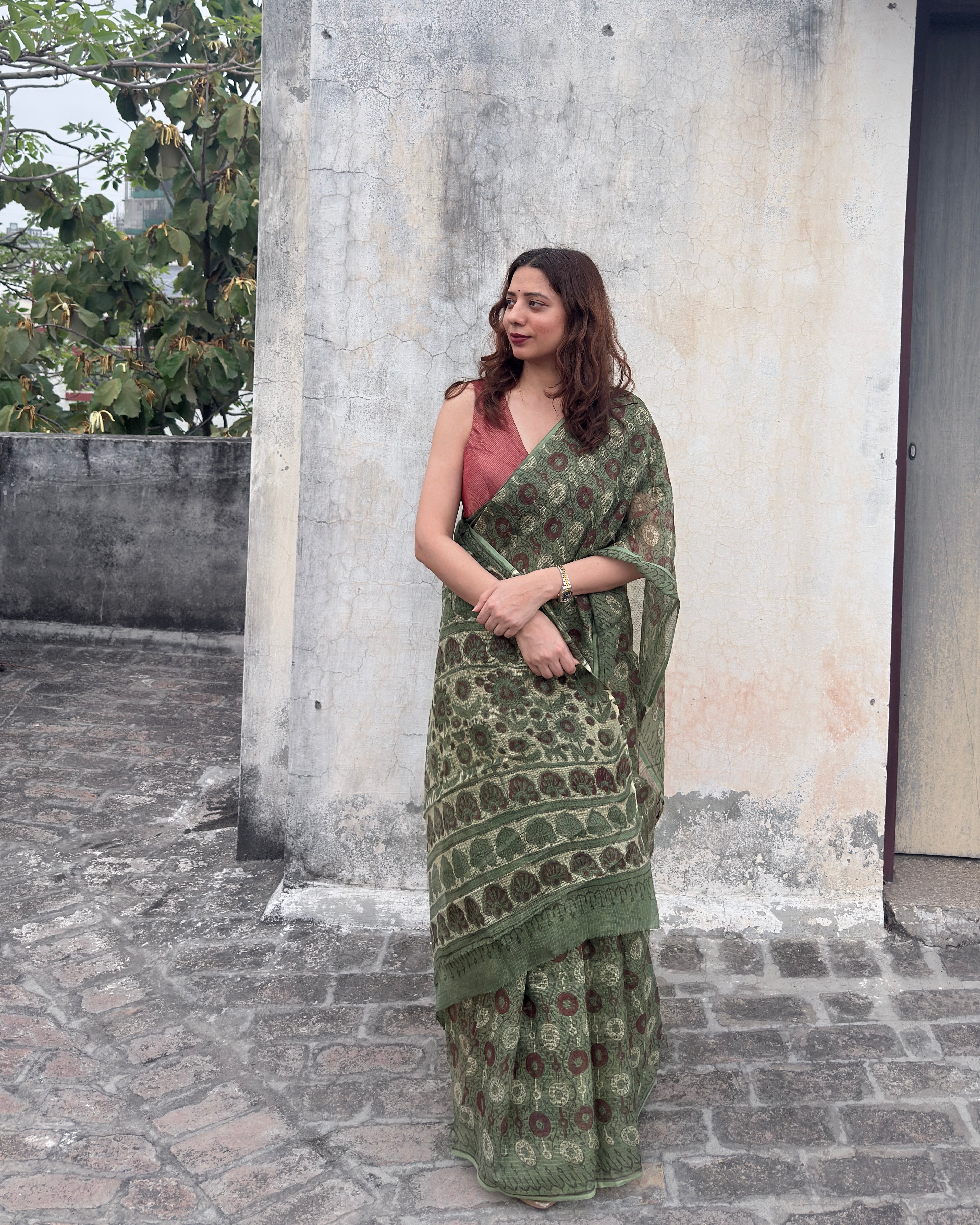 Donut | Olive green Kota Doria Saree