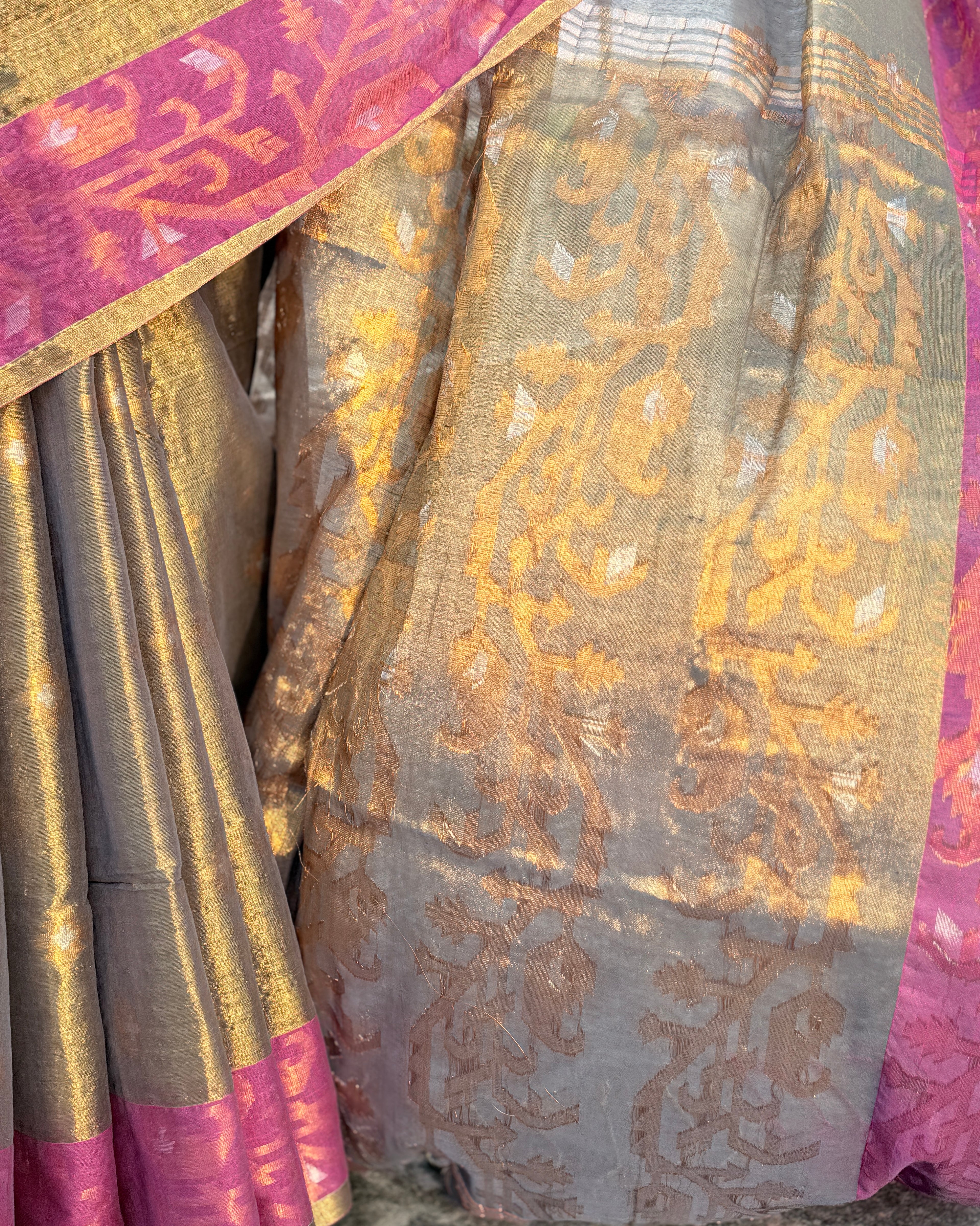 Kiran | Gold Jamdani Saree