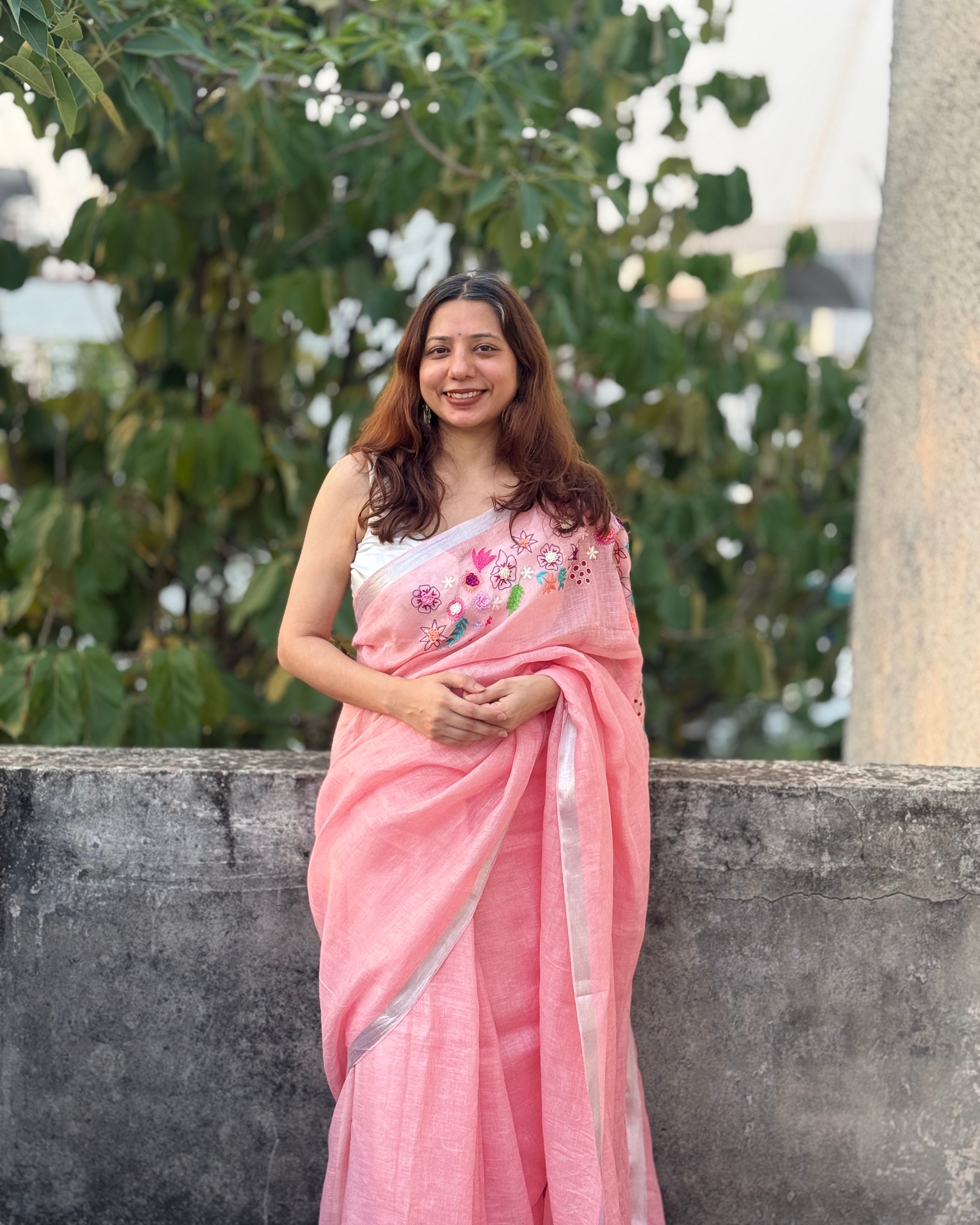 Ruhi | Embroidered Linen Saree