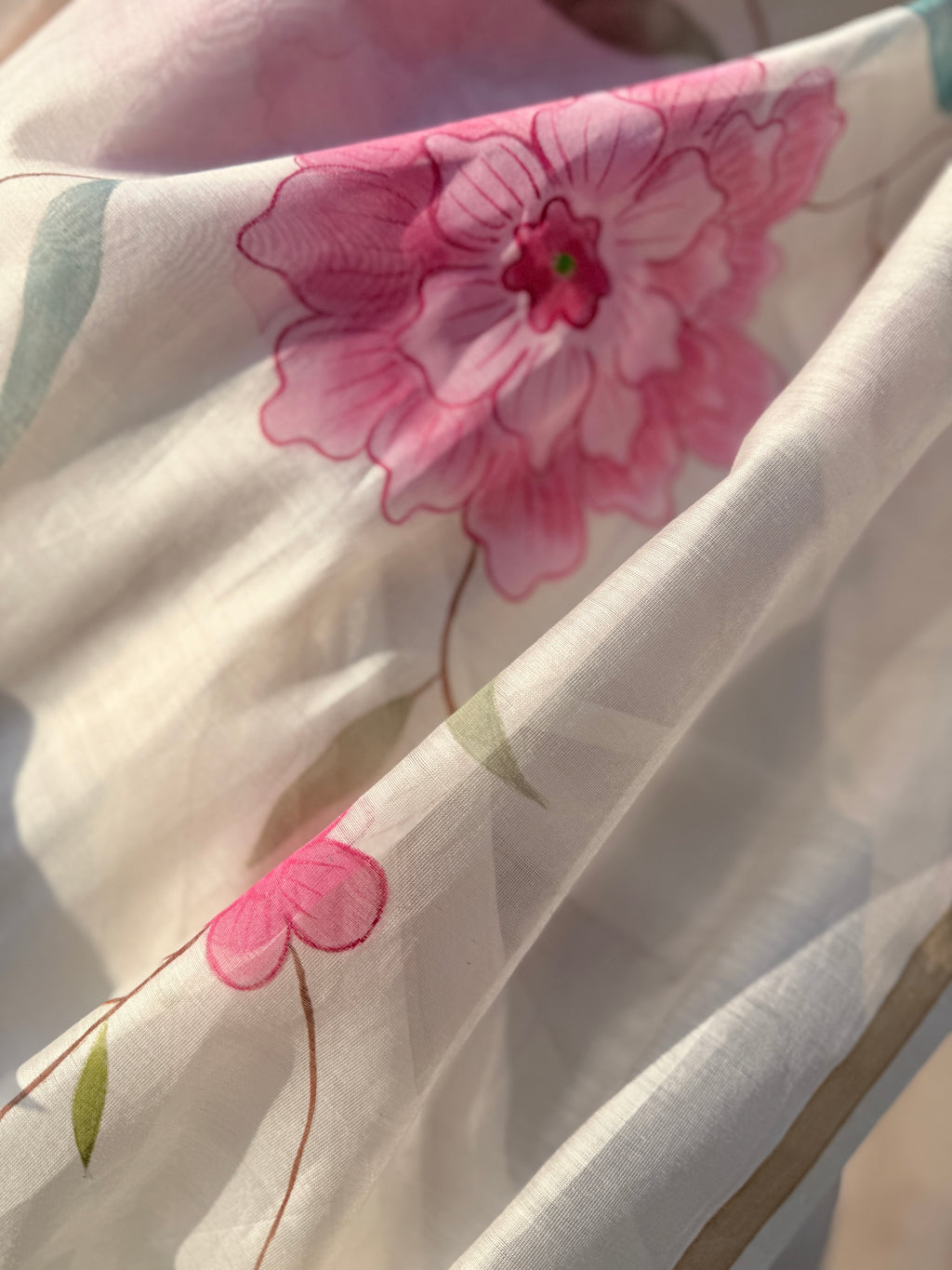 Dahlia | Maheshwari Handpainted Saree