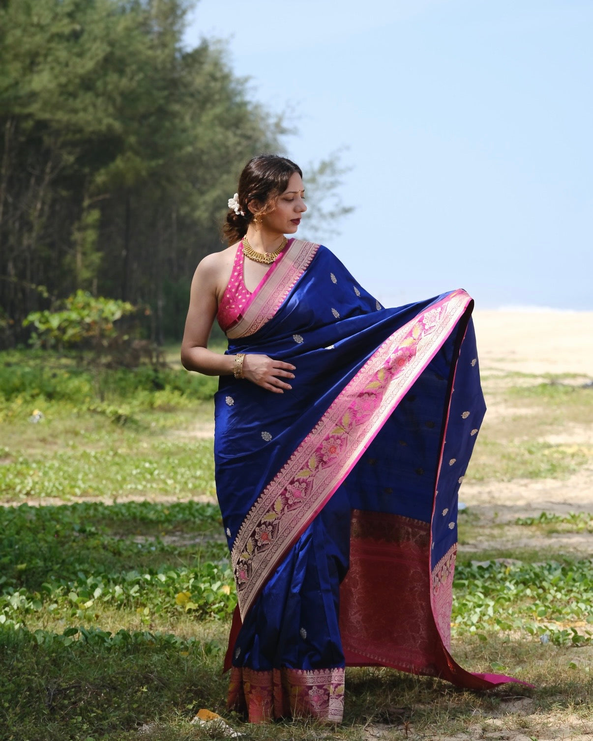 Yamini | Blue Handloom Banarasi Katan Silk Saree