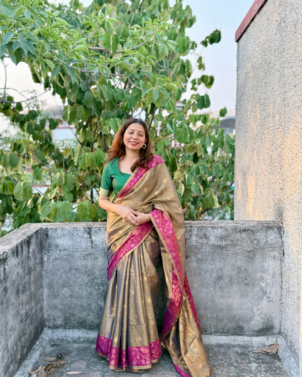 Kiran | Gold Jamdani Saree