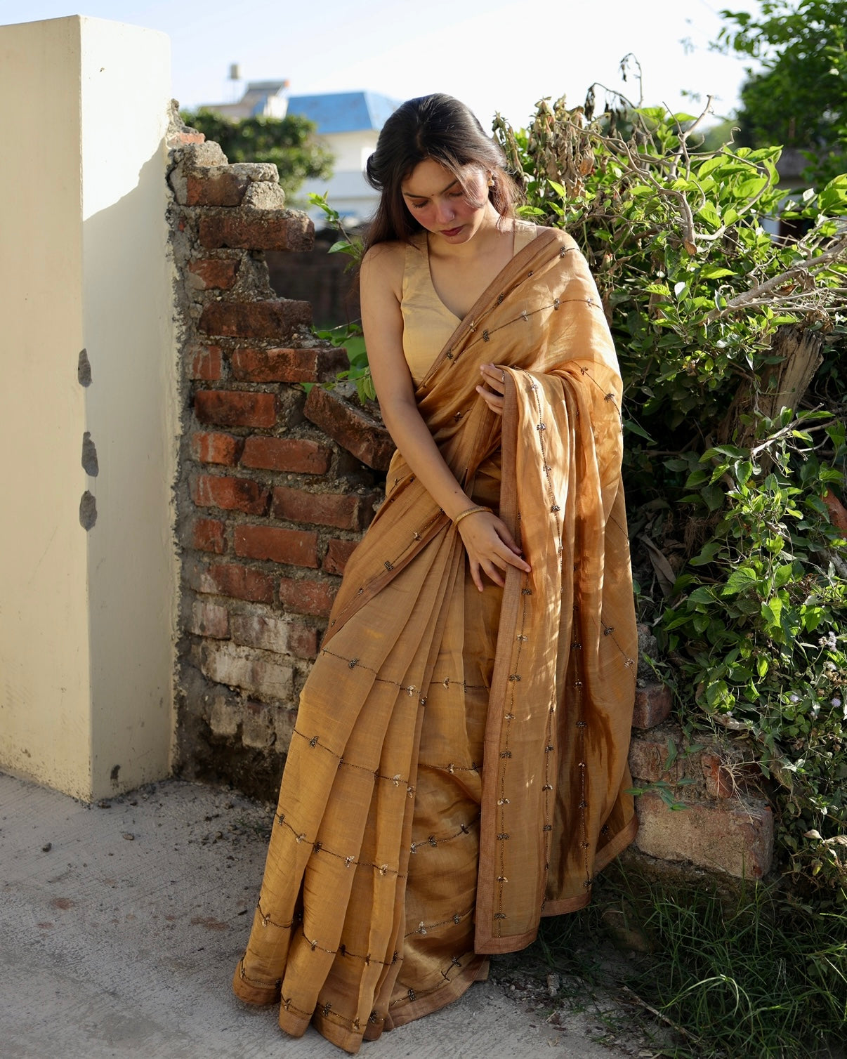 Sona | Golden Silk Zari Hand Embroidered Saree
