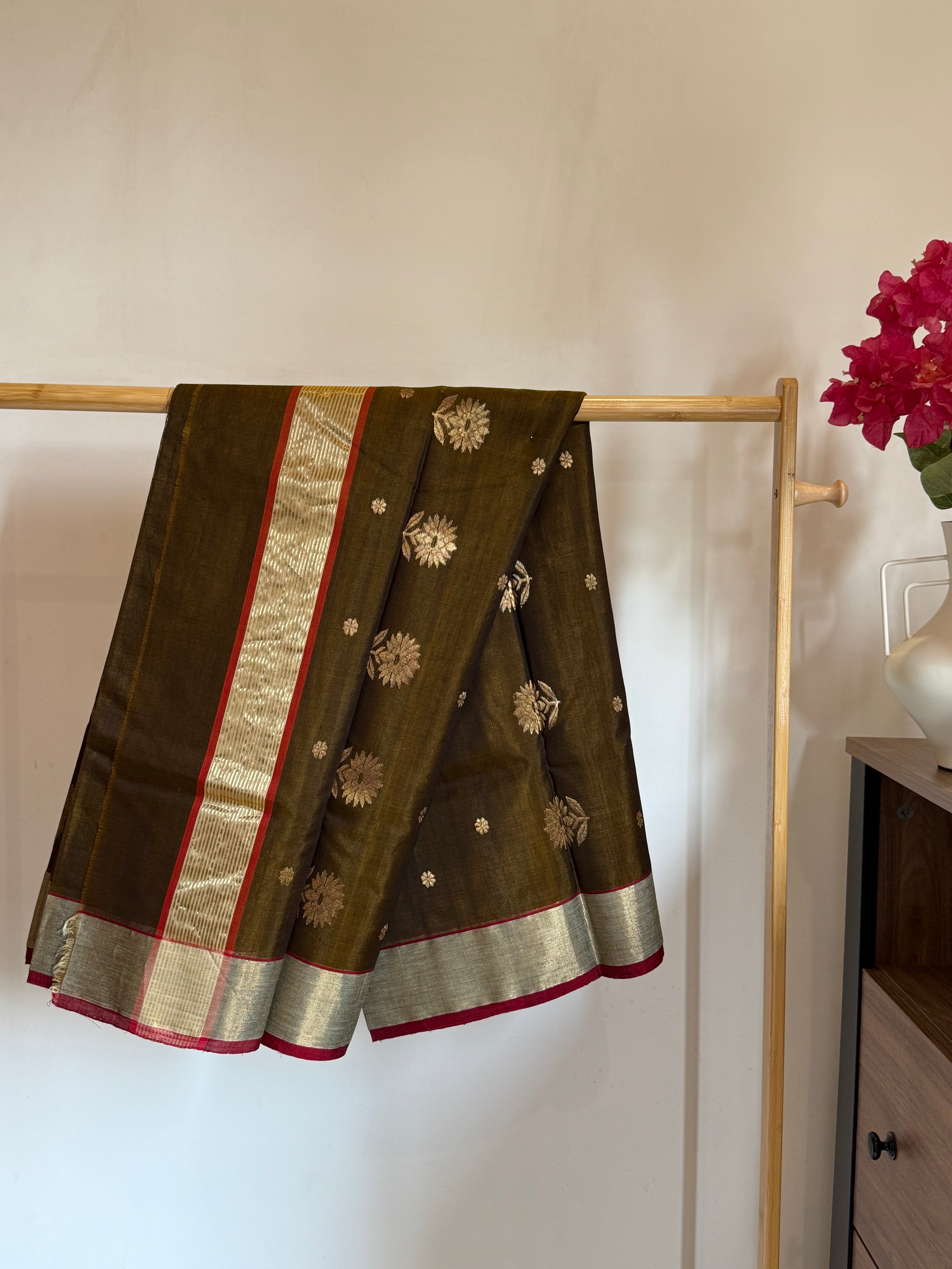Heena |  Mehendi Green Chanderi Silk Saree with Gold Flower Motifs