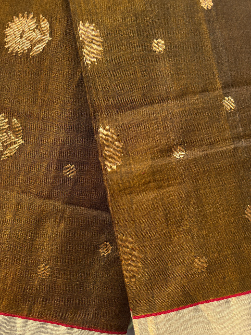 Heena |  Mehendi Green Chanderi Silk Saree with Gold Flower Motifs