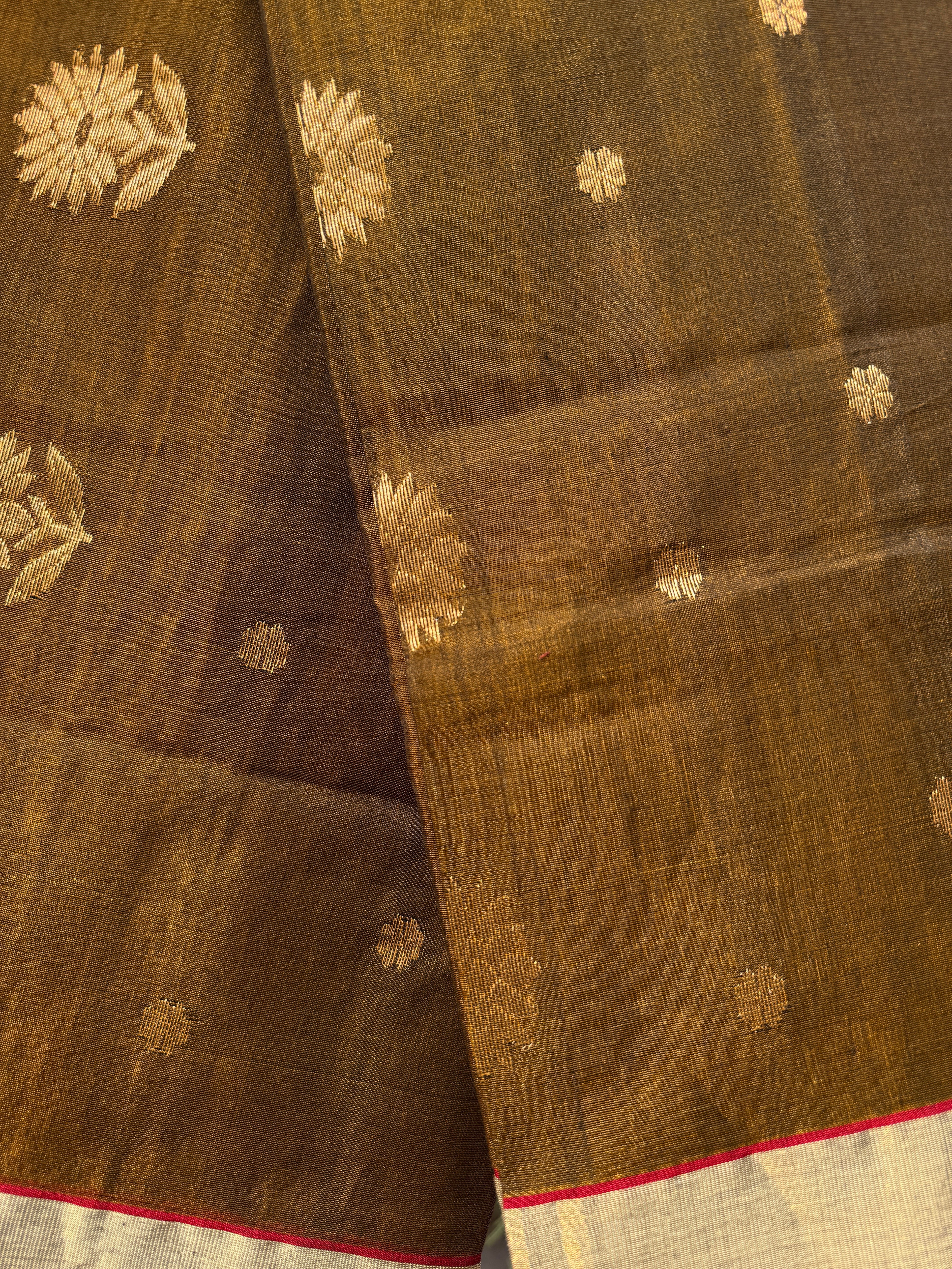Heena |  Mehendi Green Chanderi Silk Saree with Gold Flower Motifs