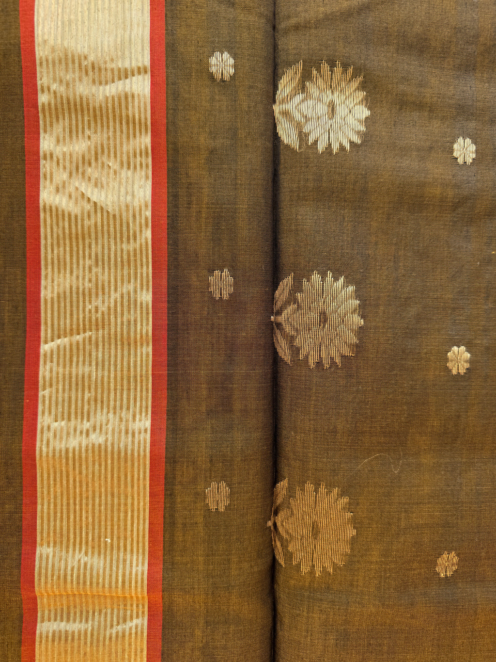 Heena |  Mehendi Green Chanderi Silk Saree with Gold Flower Motifs