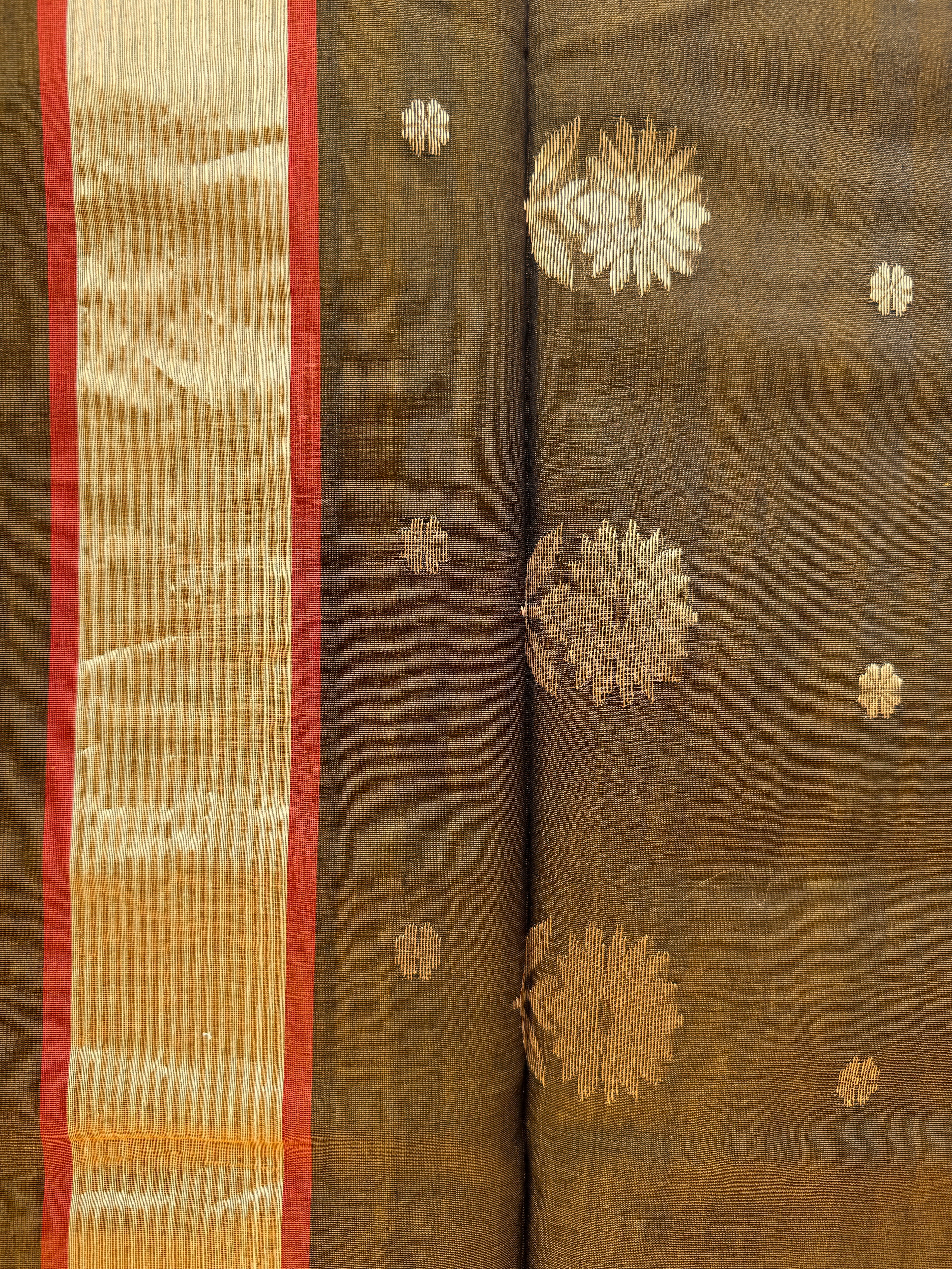 Heena |  Mehendi Green Chanderi Silk Saree with Gold Flower Motifs