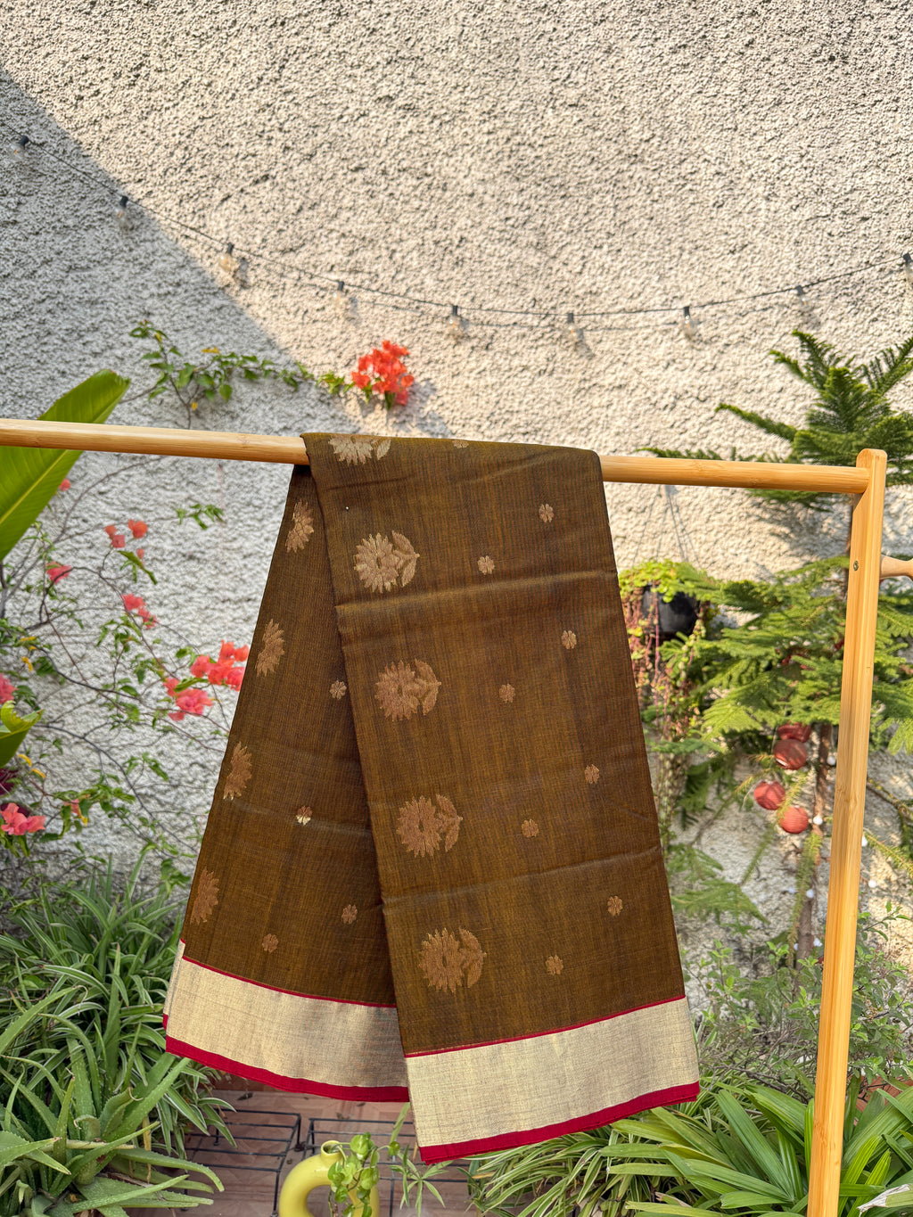 Heena |  Mehendi Green Chanderi Silk Saree with Gold Flower Motifs