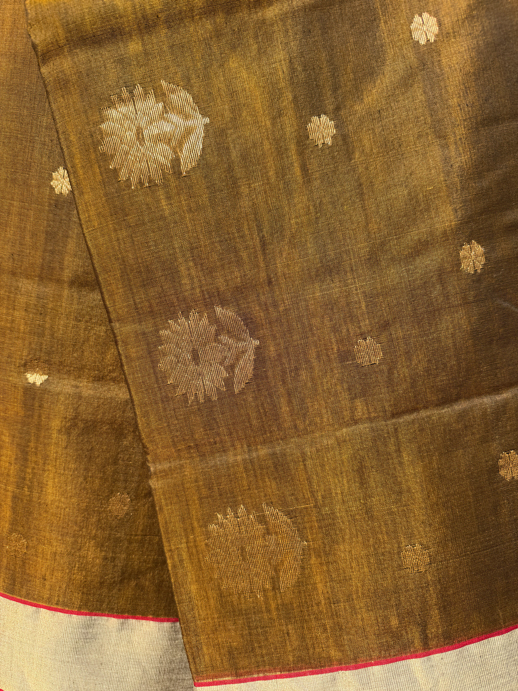 Heena |  Mehendi Green Chanderi Silk Saree with Gold Flower Motifs