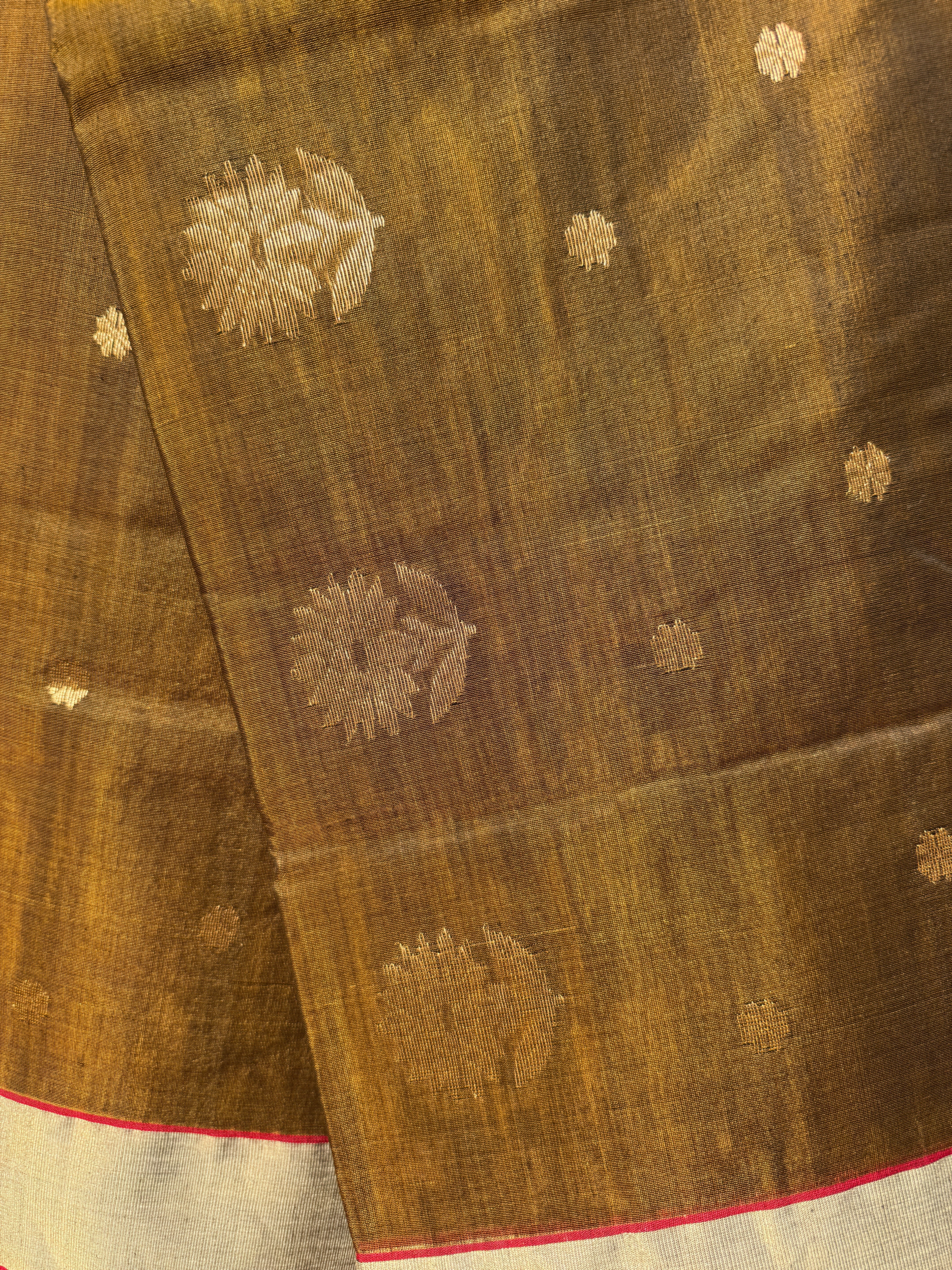 Heena |  Mehendi Green Chanderi Silk Saree with Gold Flower Motifs