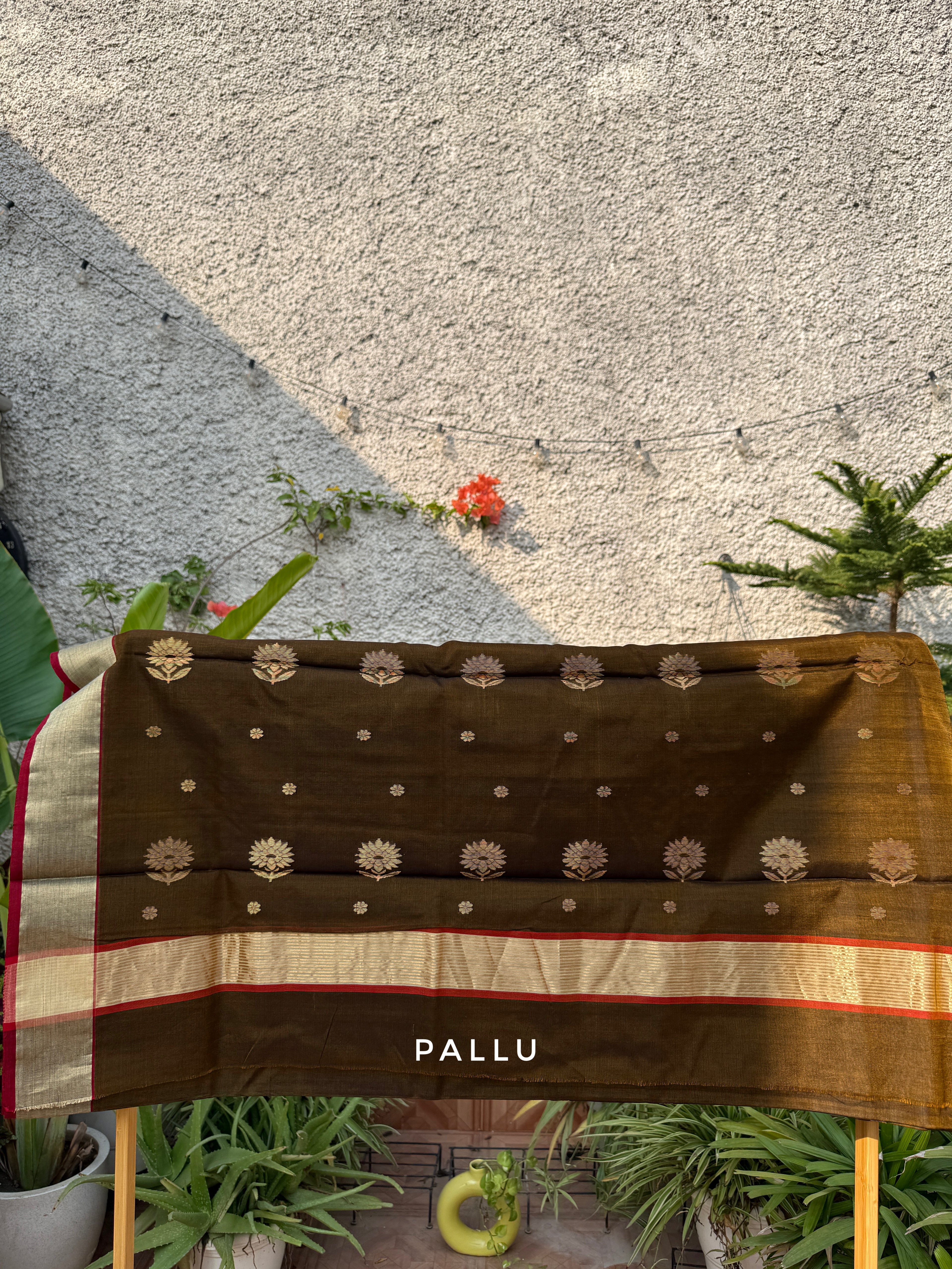 Heena |  Mehendi Green Chanderi Silk Saree with Gold Flower Motifs