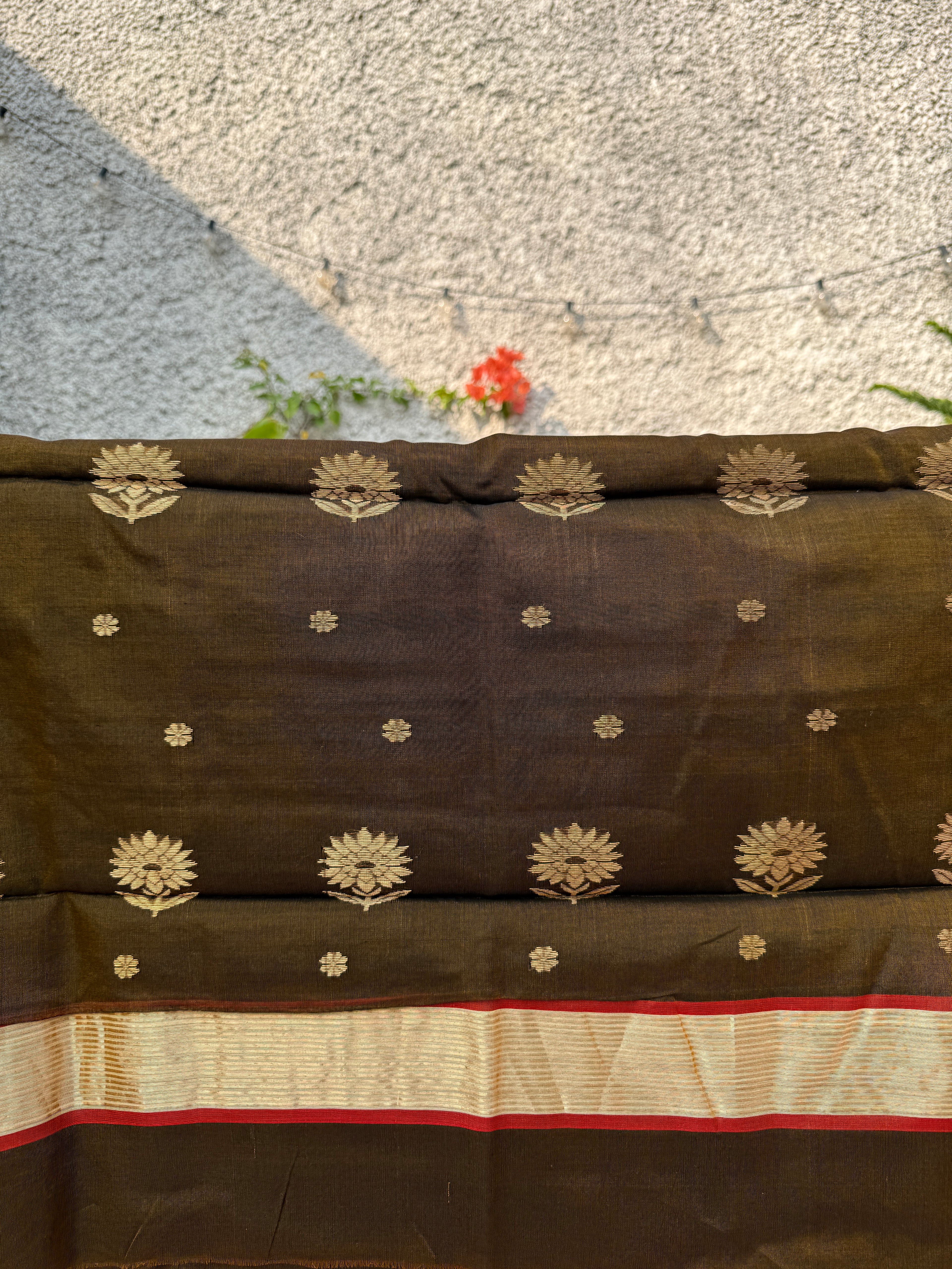 Heena |  Mehendi Green Chanderi Silk Saree with Gold Flower Motifs
