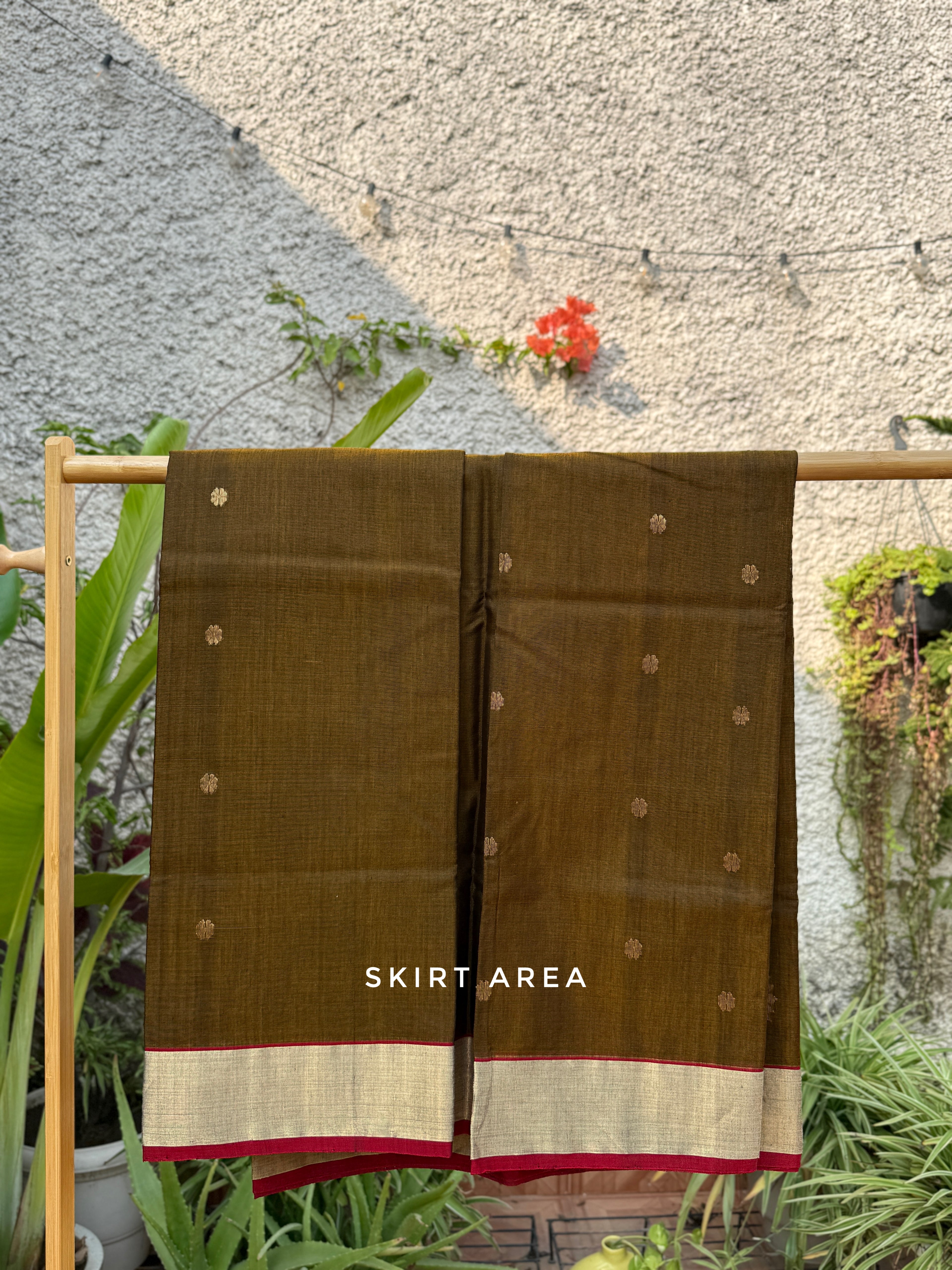 Heena |  Mehendi Green Chanderi Silk Saree with Gold Flower Motifs